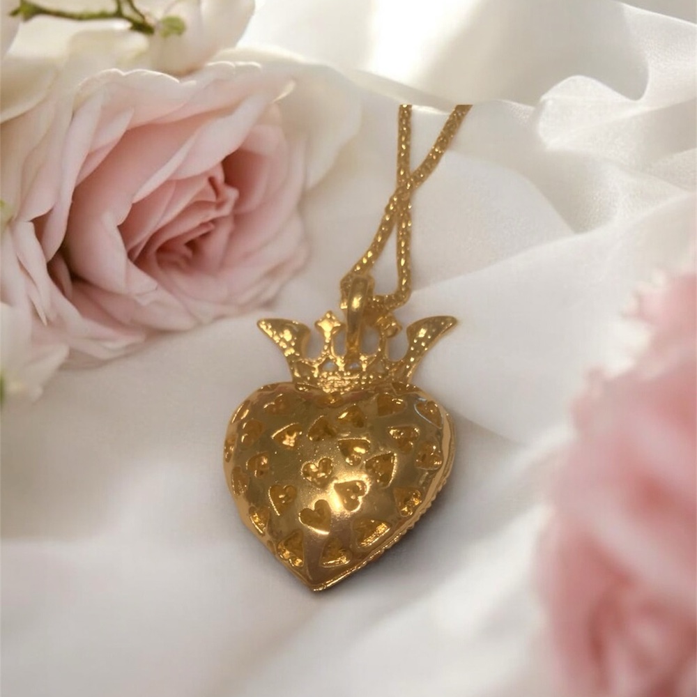 NEW Betsey Johnson Gold Crystal Crown Red CZ Heart Necklace 18”-22” chain NWT - Picture 4 of 8